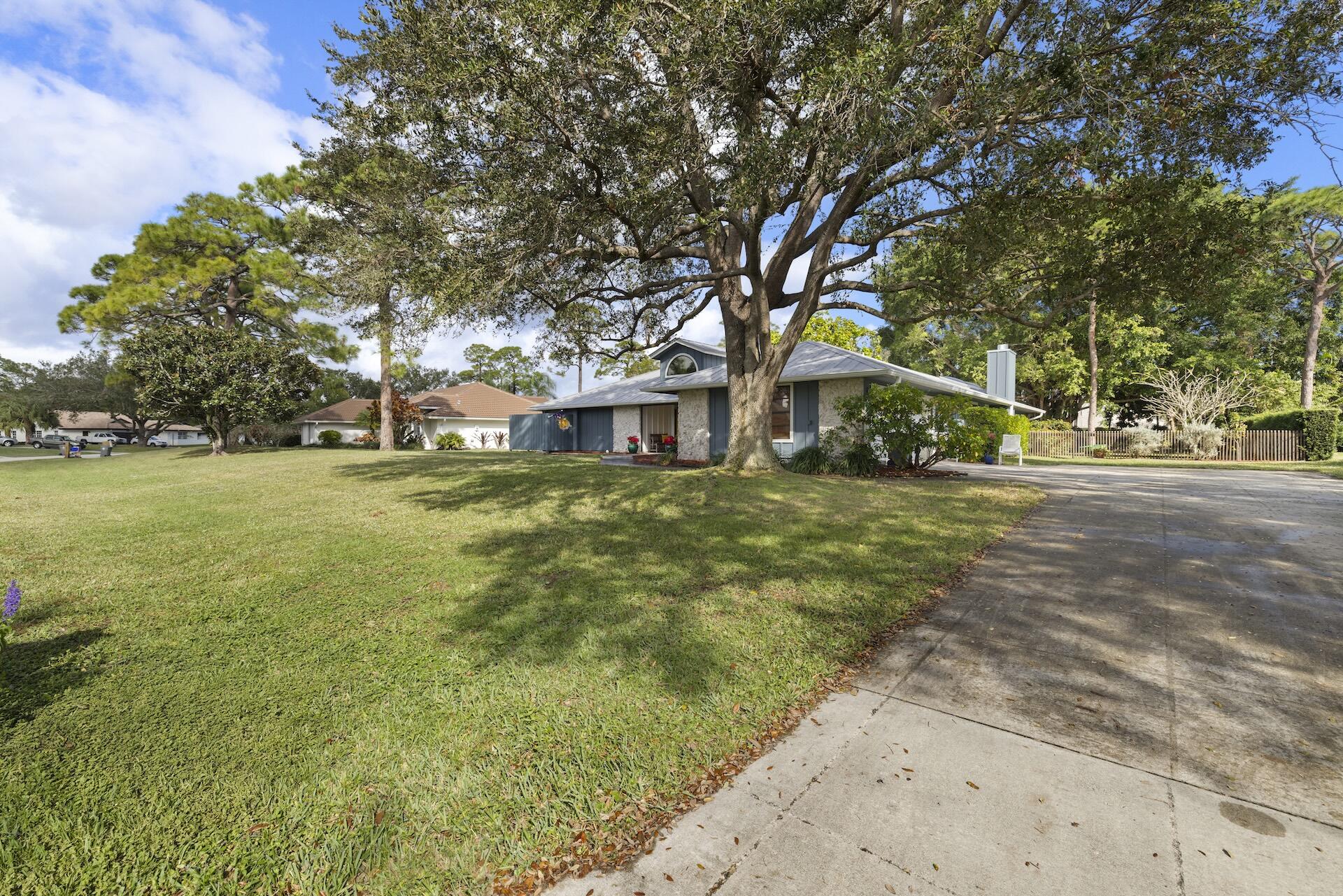 6399 Wood Lake Road Jupiter, FL 33458 - Photo 3 of 48 0H8A5030
