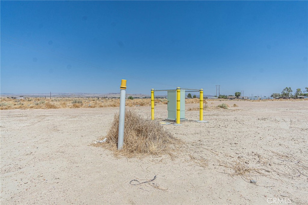 35453 Lenwood Road Barstow, CA 92311 - Photo 6 of 14 a view of ocean