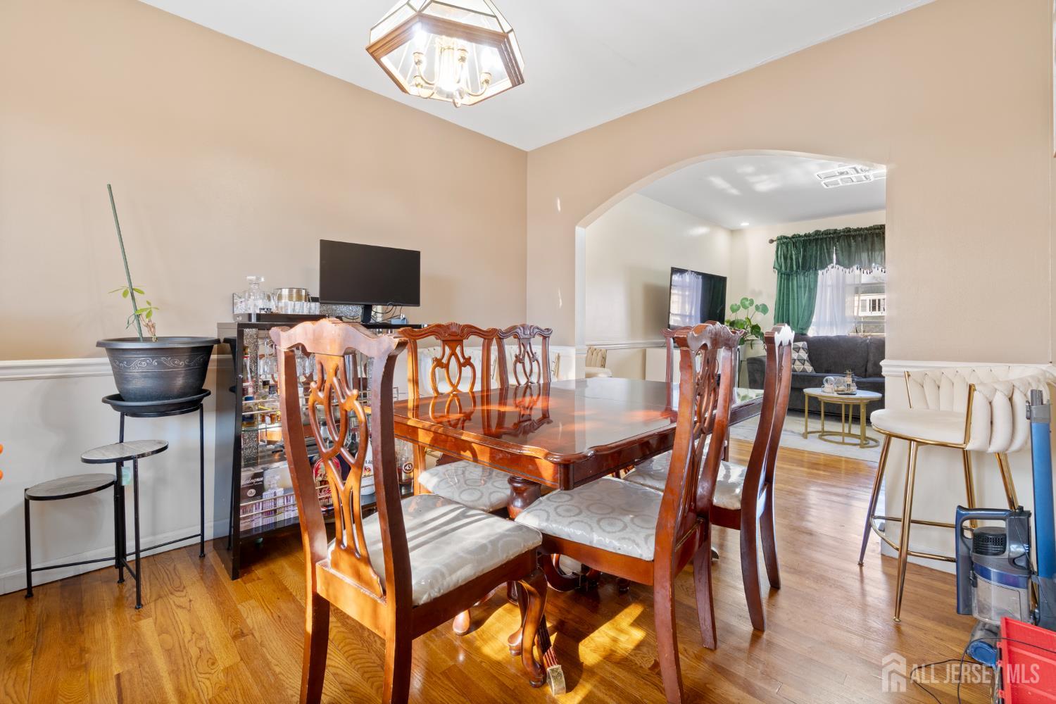 32 Sunset Drive Port Reading, NJ 07064 - Photo 7 of 20