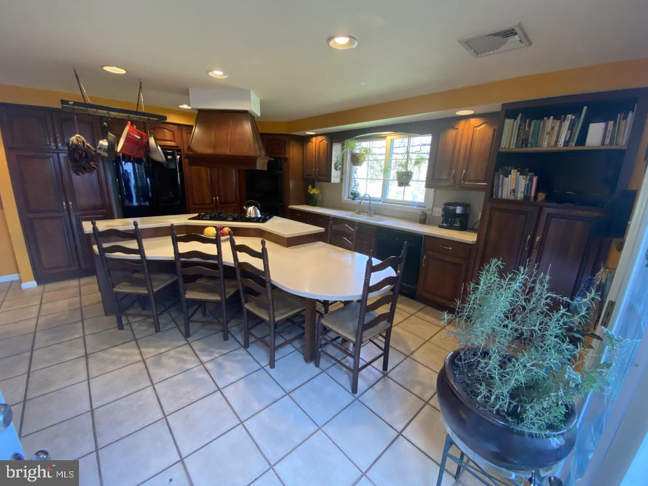 388 Sunnybrook Road Pottstown, PA 19464 - Photo 3 of 41 Gallery Image 3