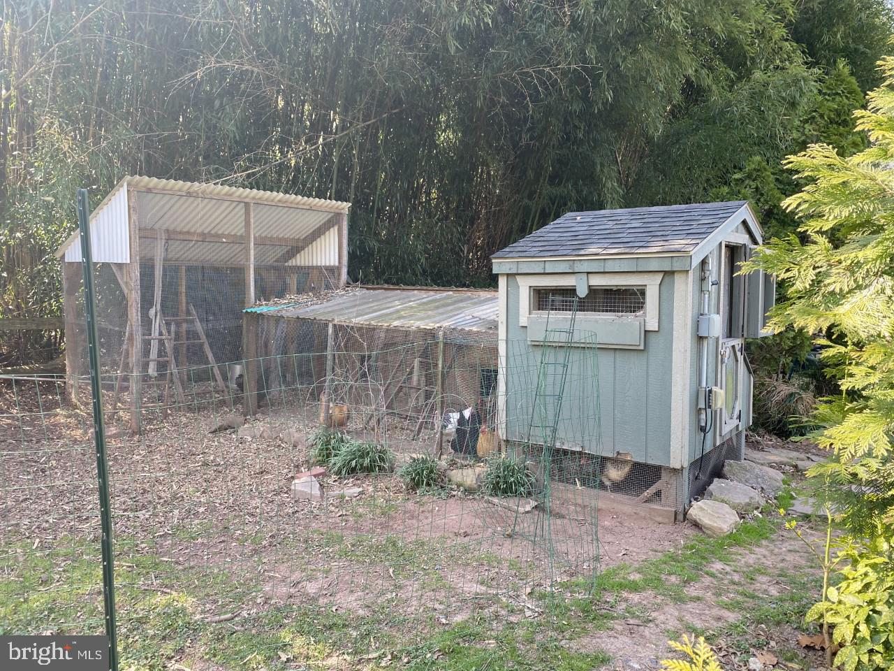 388 Sunnybrook Road Pottstown, PA 19464 - Photo 38 of 41 Chicken Coop