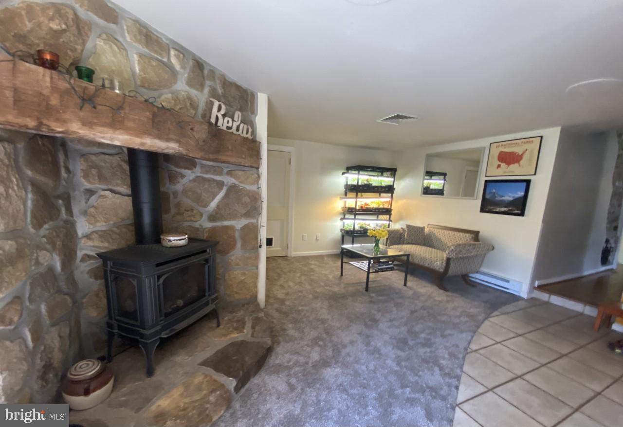 388 Sunnybrook Road Pottstown, PA 19464 - Photo 8 of 41 Sitting area off Kitchen