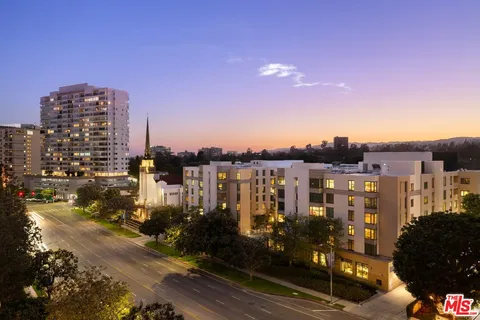 $1,399,000 | 10450 Wilshire Boulevard, Unit 7E, Los Angeles, CA 90024