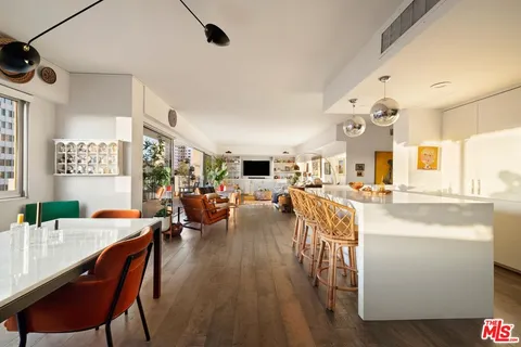 $1,399,000 | 10450 Wilshire Boulevard, Unit 7E, Los Angeles, CA 90024