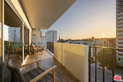 $1,399,000 | 10450 Wilshire Boulevard, Unit 7E, Los Angeles, CA 90024
