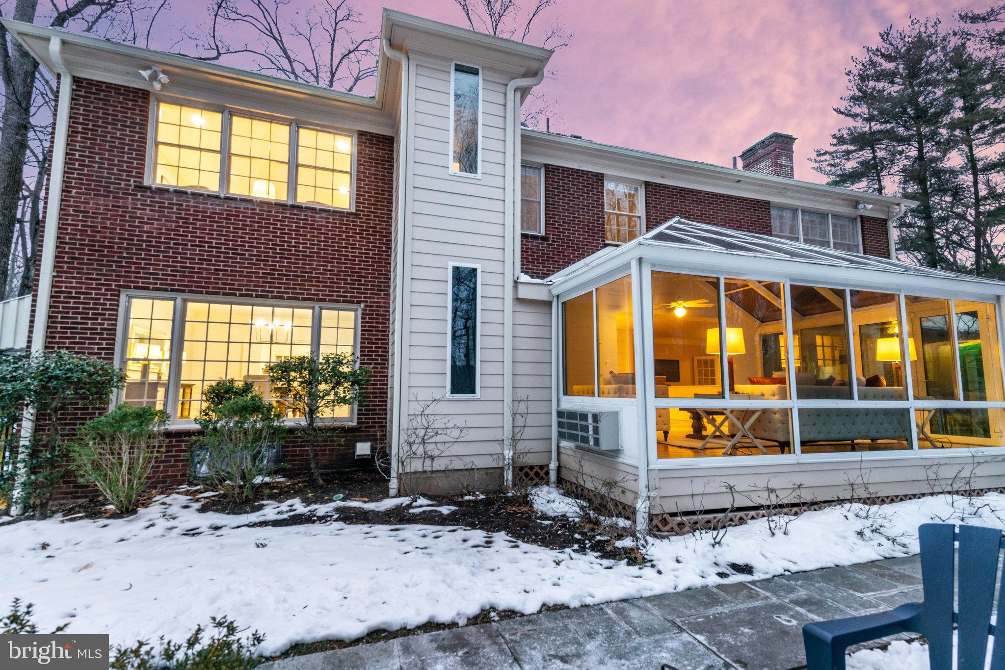 735 Potomac River Road McLean, VA 22102 - Photo 29 of 126 a front view of a house with a yard