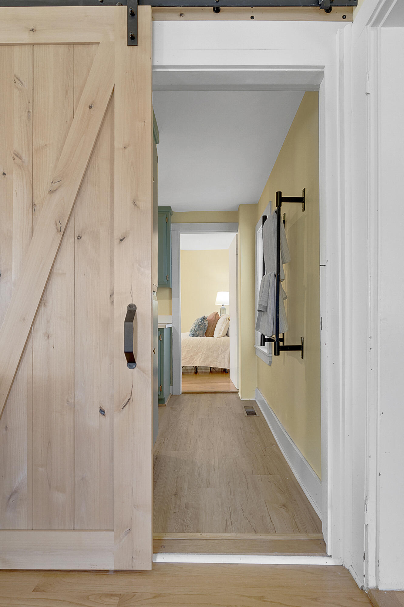 255 Raymond Hill Road Raymond, ME 04071 - Photo 16 of 56 17_255raymondhill-16