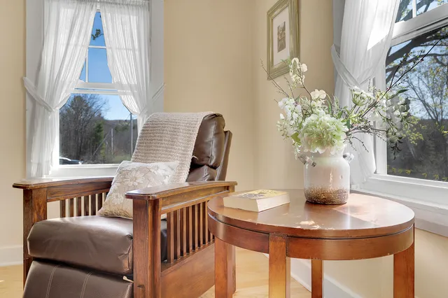 $675,000 | 255 Raymond Hill Road, Raymond, ME 04071