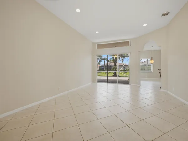 $4,500 | 6709 Garde Road, Boynton Beach, FL 33472