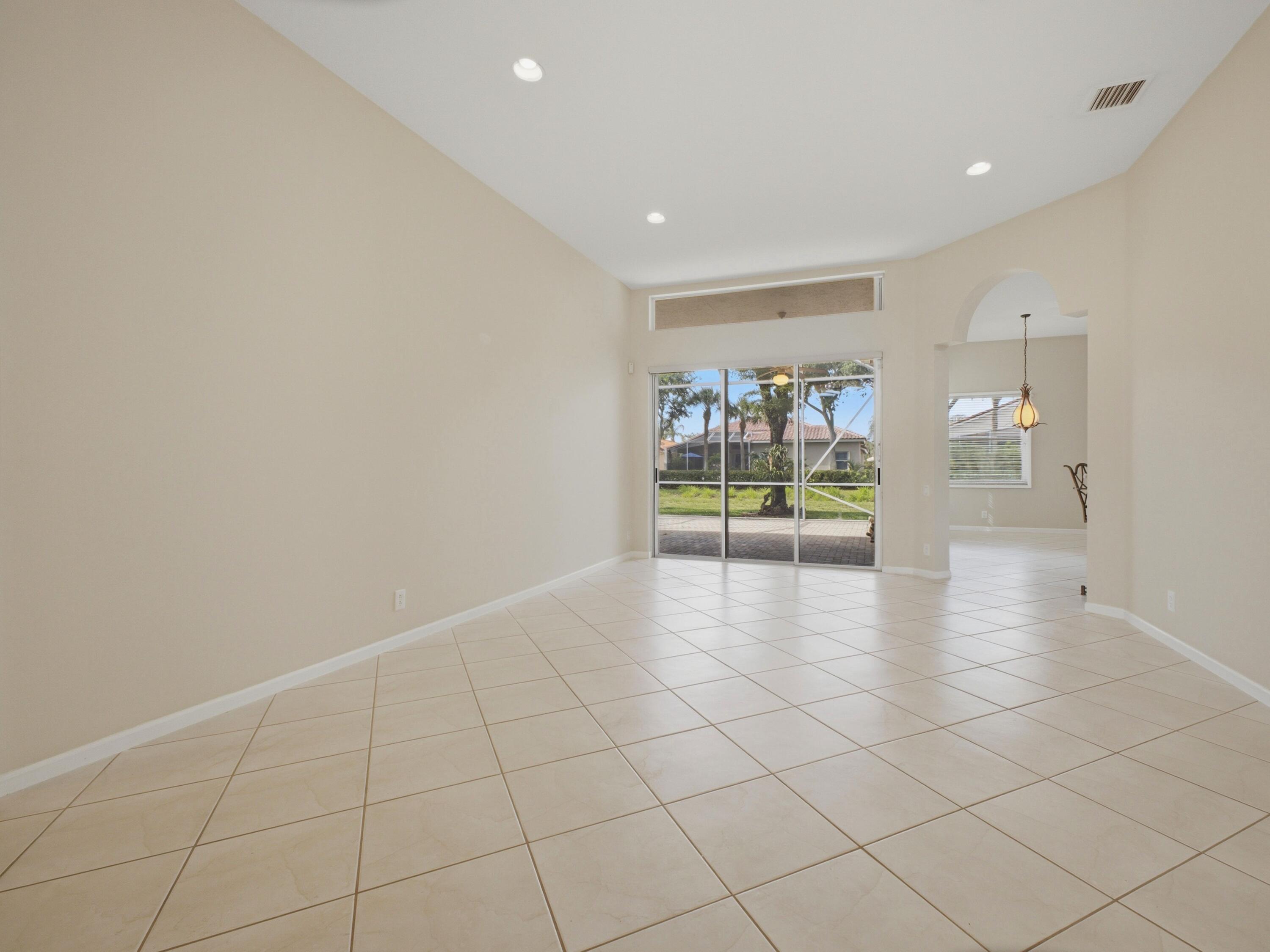 6709 Garde Road Boynton Beach, FL 33472 - Photo 11 of 45 Living 1