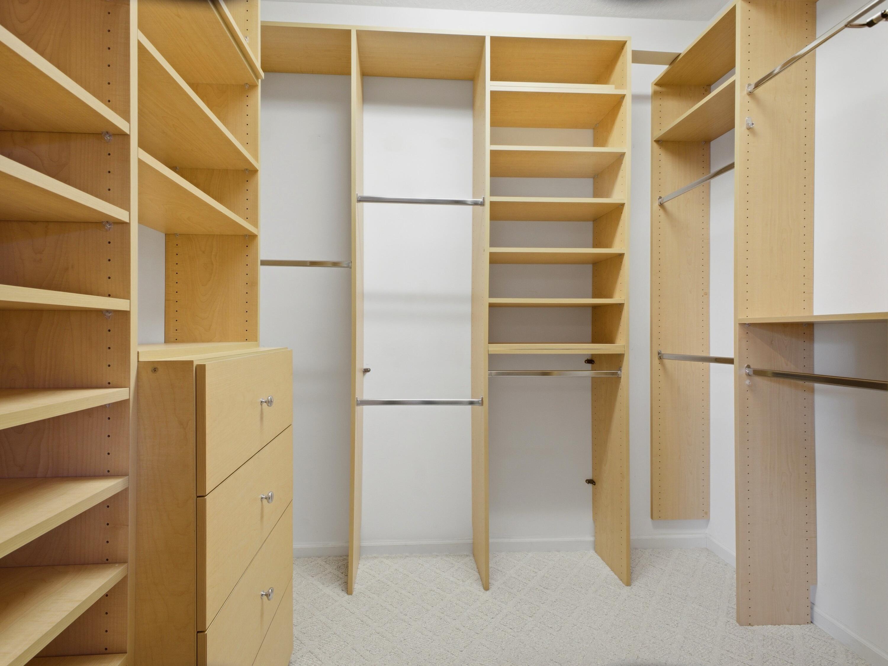 6709 Garde Road Boynton Beach, FL 33472 - Photo 18 of 45 Primary Bedroom WIC