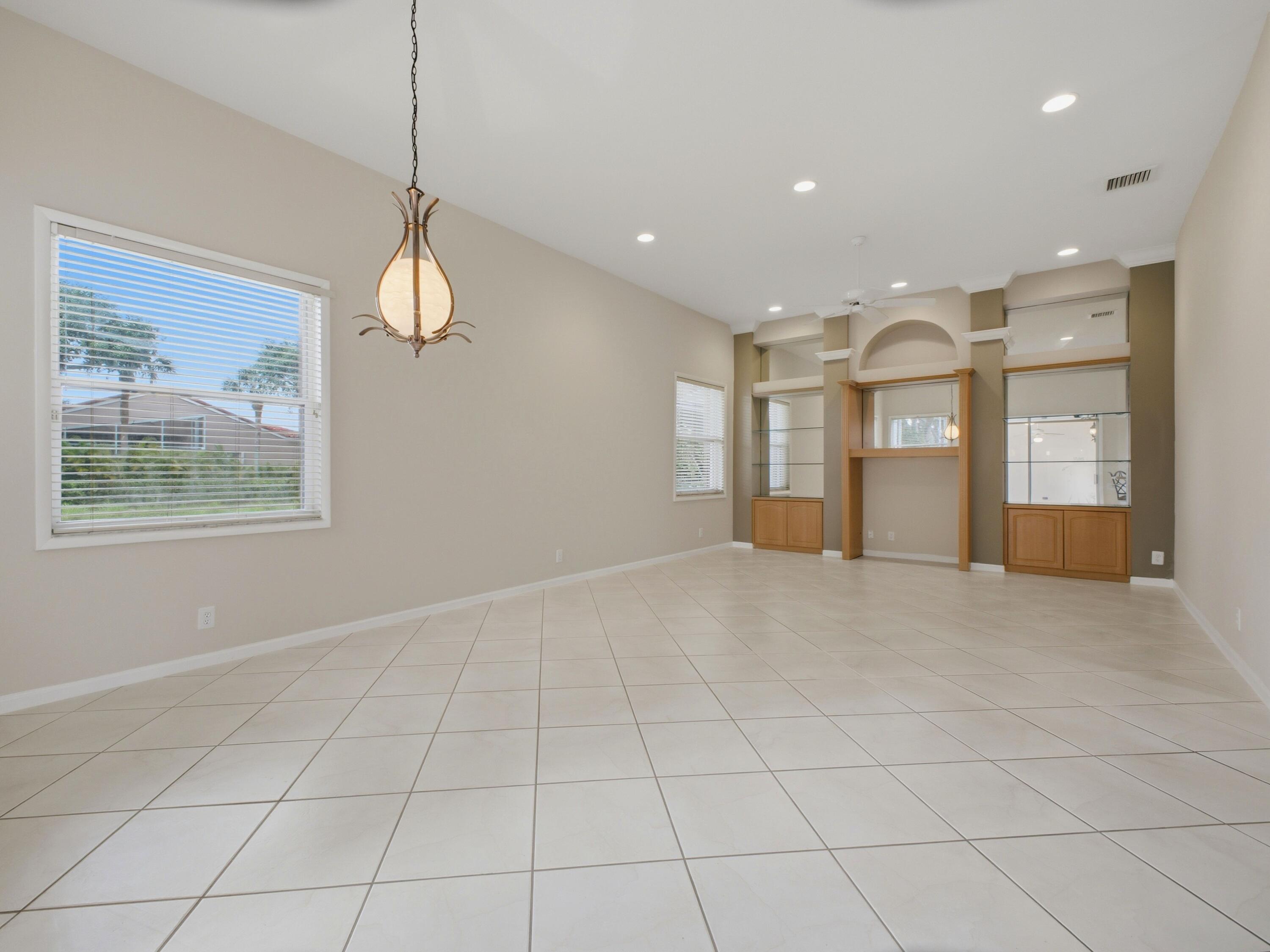 6709 Garde Road Boynton Beach, FL 33472 - Photo 4 of 45 Family 1