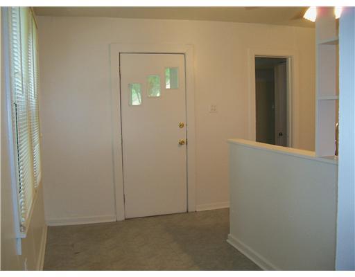 1018-1020 Moon Run Road McKees Rocks, PA 15136 - Photo 12 of 18 Kitchen. Unit 2 EIK area