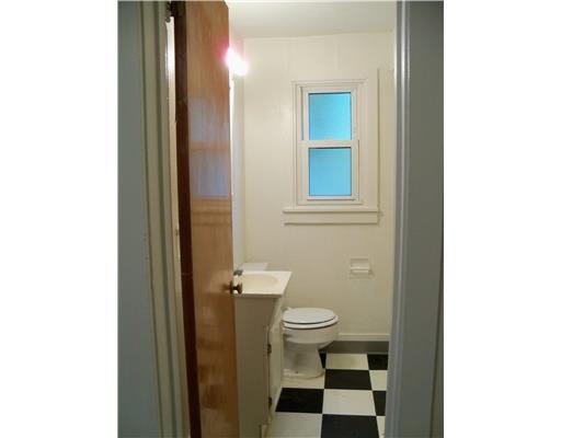 1018-1020 Moon Run Road McKees Rocks, PA 15136 - Photo 14 of 18 Full Bath. Unit 2