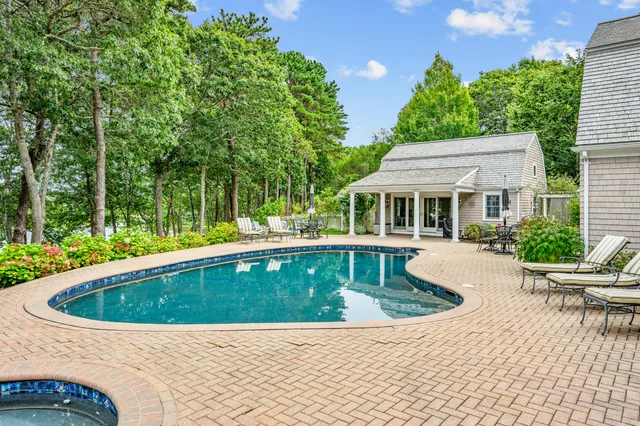 $6,750,000 | 359 Baxter Neck Road, Marstons Mills, MA 02648