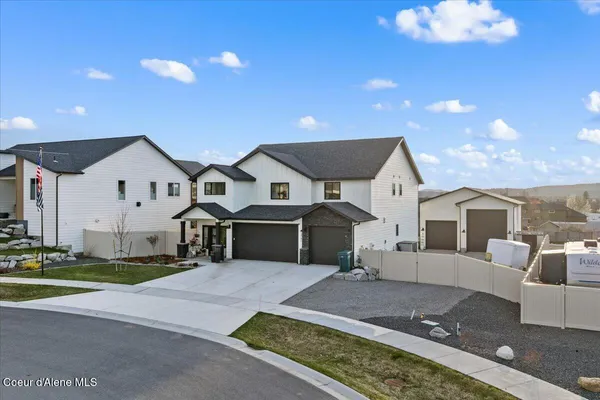 $1,125,000 | 13741 North Ramore Court, Rathdrum, ID 83858