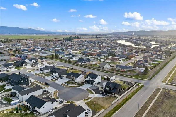 $1,125,000 | 13741 North Ramore Court, Rathdrum, ID 83858