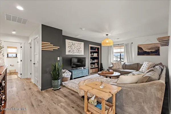 $1,125,000 | 13741 North Ramore Court, Rathdrum, ID 83858