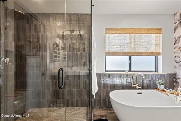 $1,125,000 | 13741 North Ramore Court, Rathdrum, ID 83858