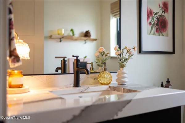 $1,125,000 | 13741 North Ramore Court, Rathdrum, ID 83858