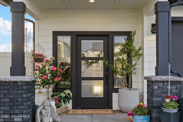 $1,125,000 | 13741 North Ramore Court, Rathdrum, ID 83858