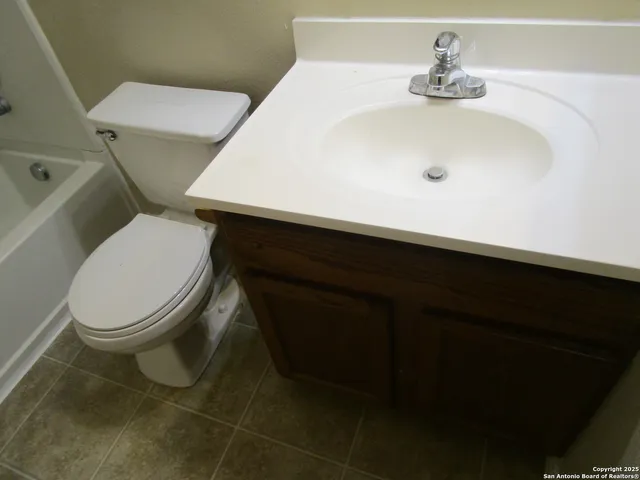 $1,250 | 103 Autumn Pass, San Antonio, TX 78245