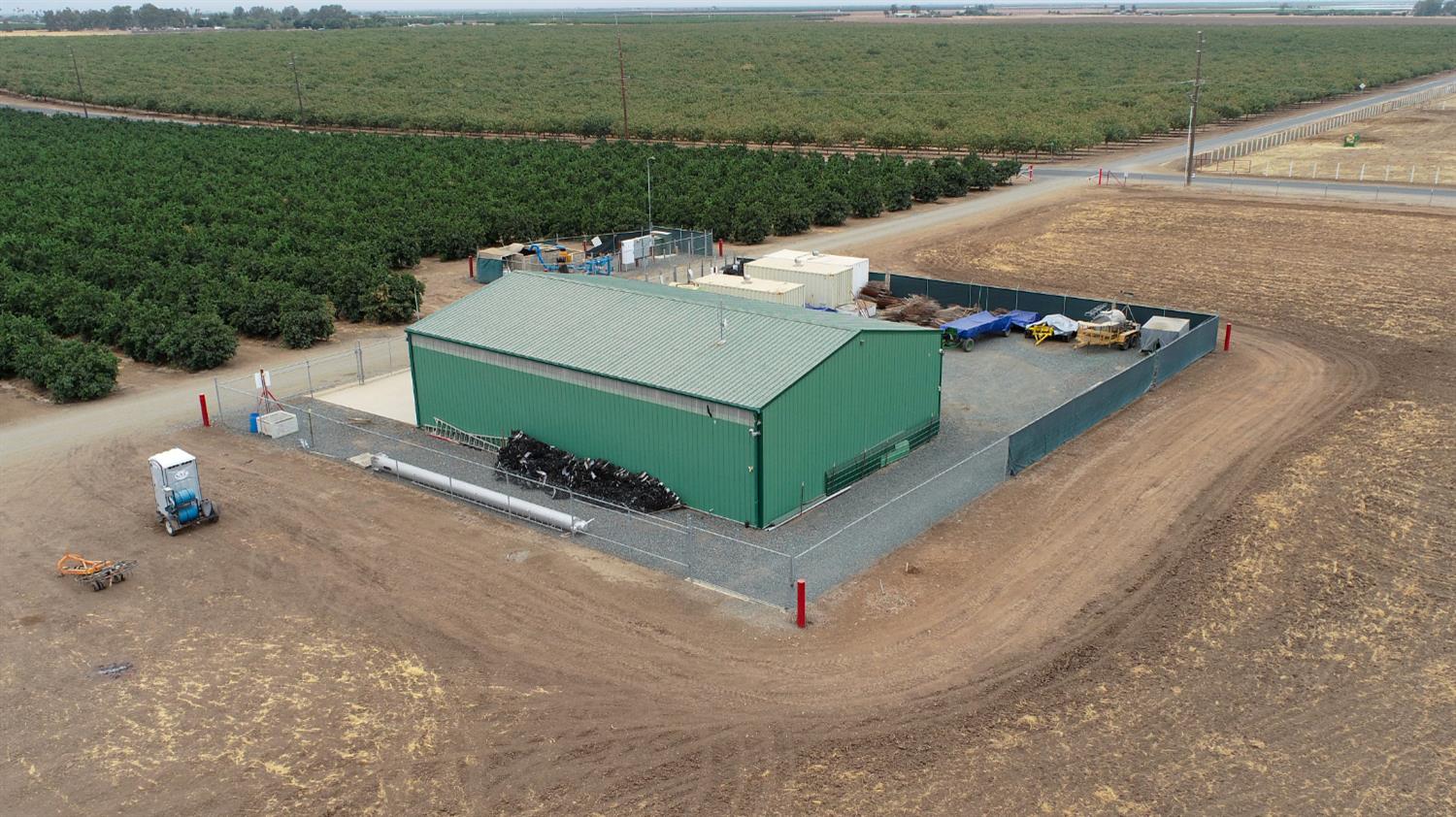 265 Road 240 Ducor, CA 93218 - Photo 22 of 25 a view of a terrace with a yard
