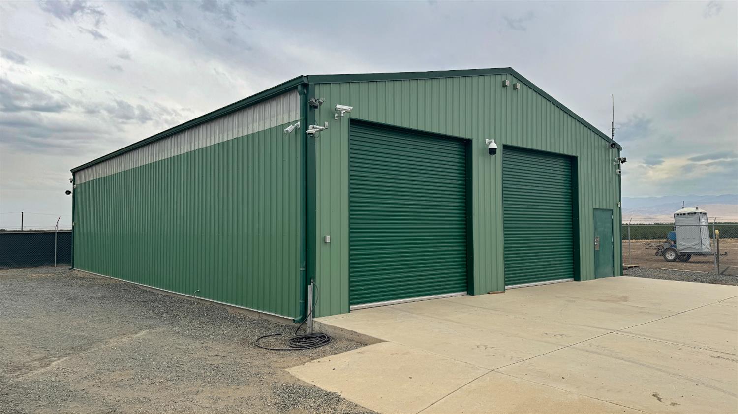 265 Road 240 Ducor, CA 93218 - Photo 24 of 25 a front view of a house