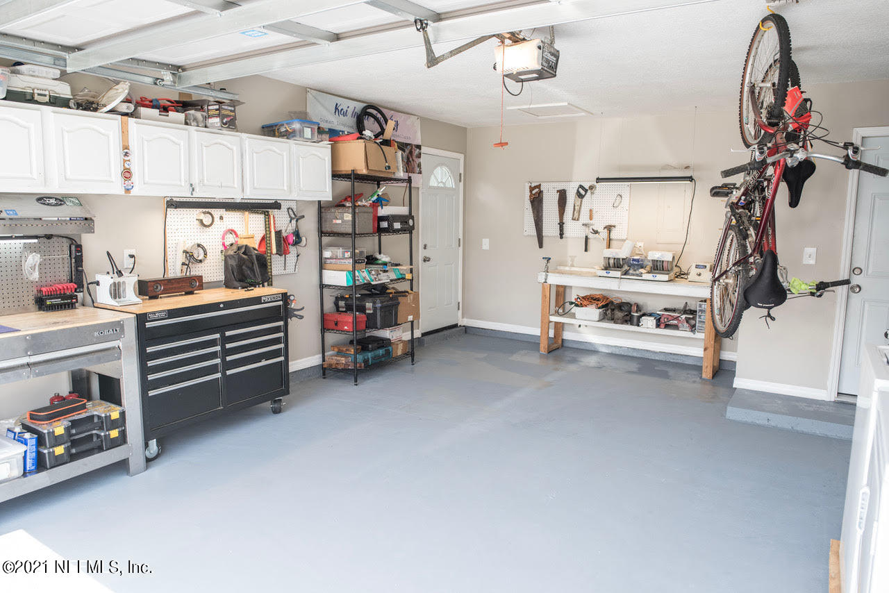 2587 Summer Tree Road East Jacksonville, FL 32246 - Photo 45 of 58 Garage