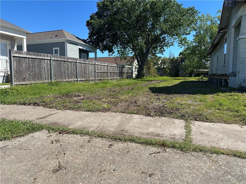 1015 Derbigny Street Gretna, LA 70053 - Photo 3 of 4