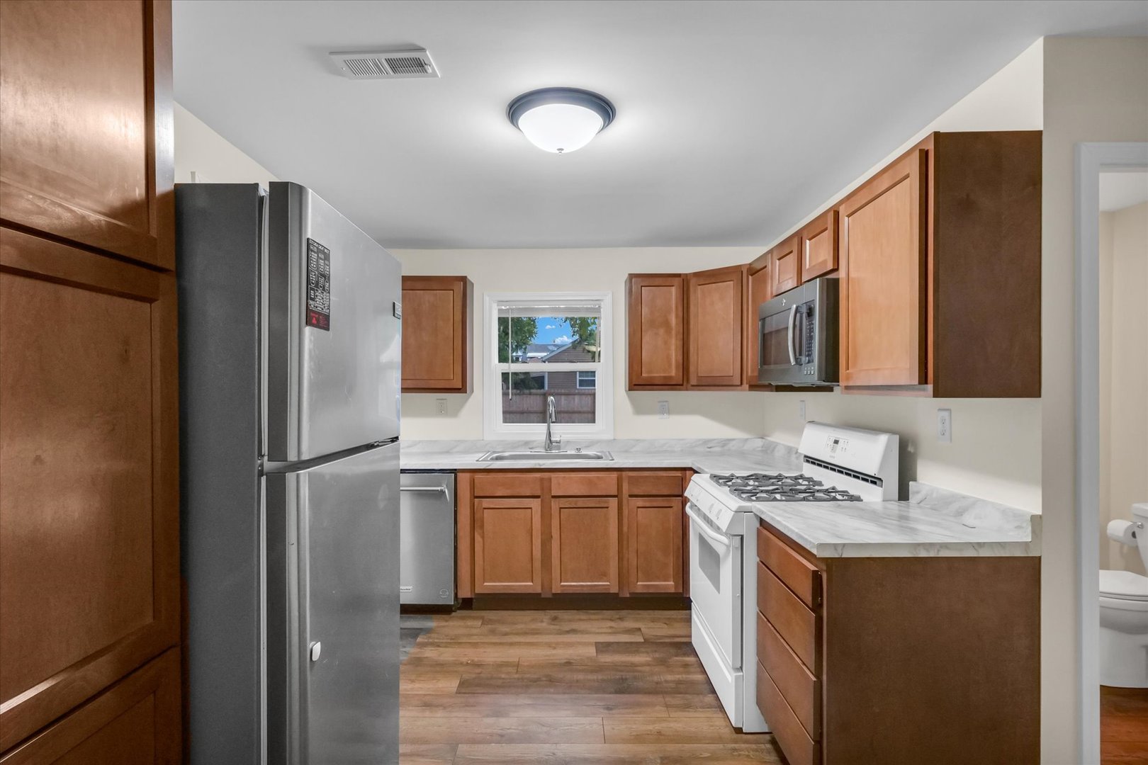 1302 West Springfield Avenue Champaign, IL 61821 - Photo 17 of 29 Gallery Image 17