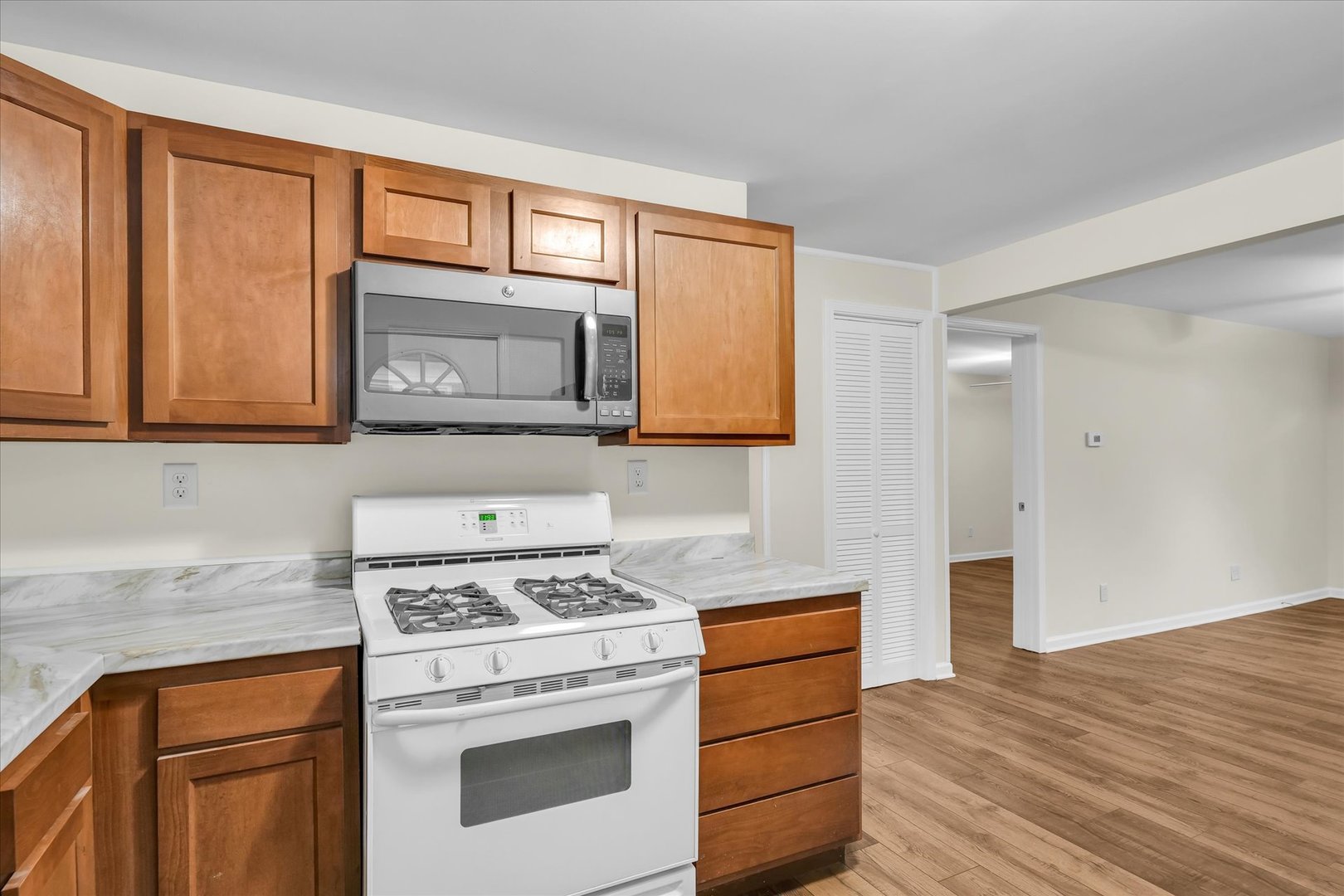 1302 West Springfield Avenue Champaign, IL 61821 - Photo 20 of 29 Gallery Image 20