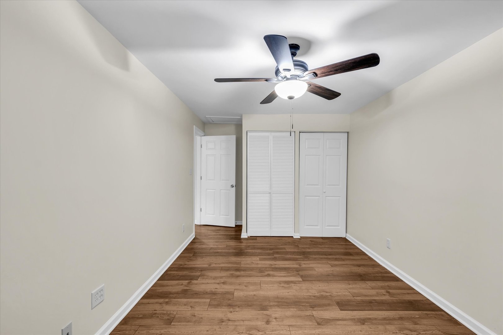 1302 West Springfield Avenue Champaign, IL 61821 - Photo 23 of 29 Gallery Image 23