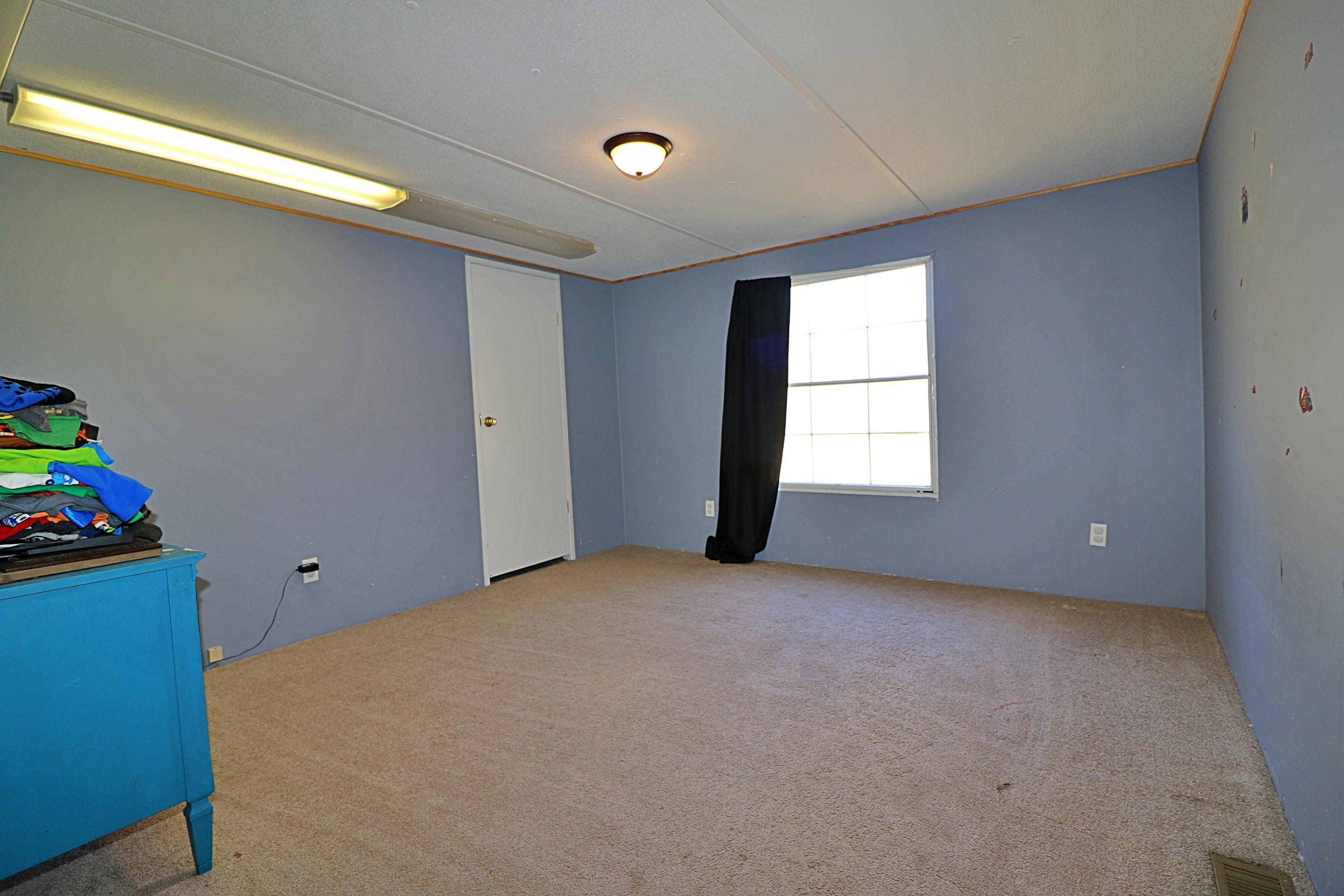 1248 Phillips Flats Road Oneida, TN 37841 - Photo 13 of 36 094A0875