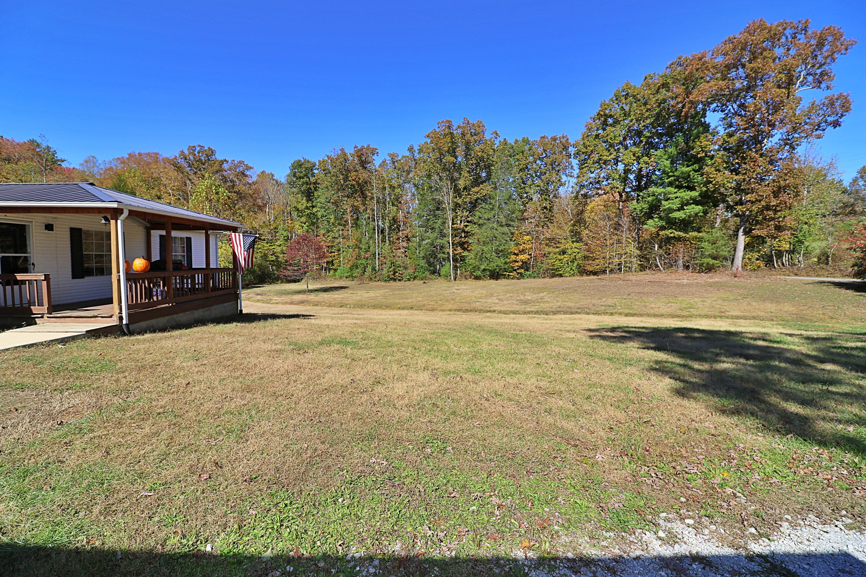 1248 Phillips Flats Road Oneida, TN 37841 - Photo 3 of 36 094A0887