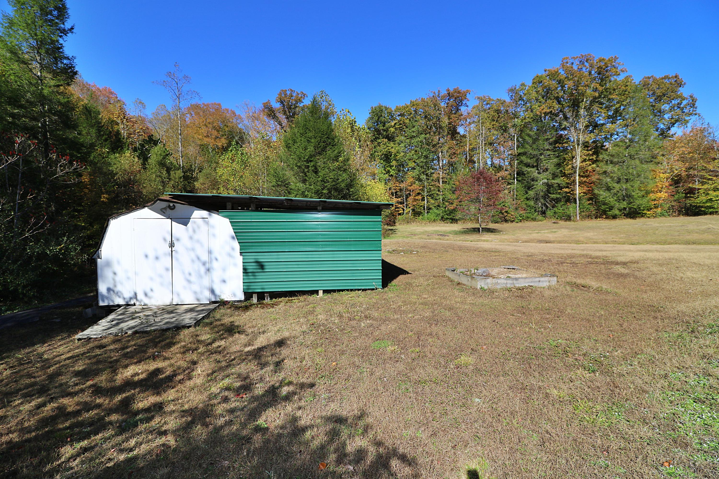 1248 Phillips Flats Road Oneida, TN 37841 - Photo 31 of 36 094A0898