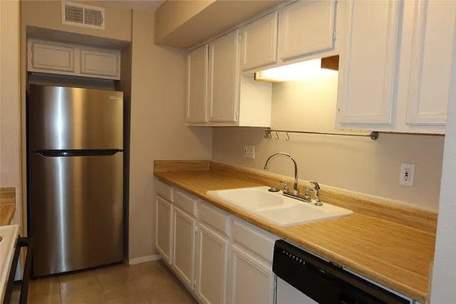 $1,650 | 4159 Steck Avenue, Unit 148, Austin, TX 78759