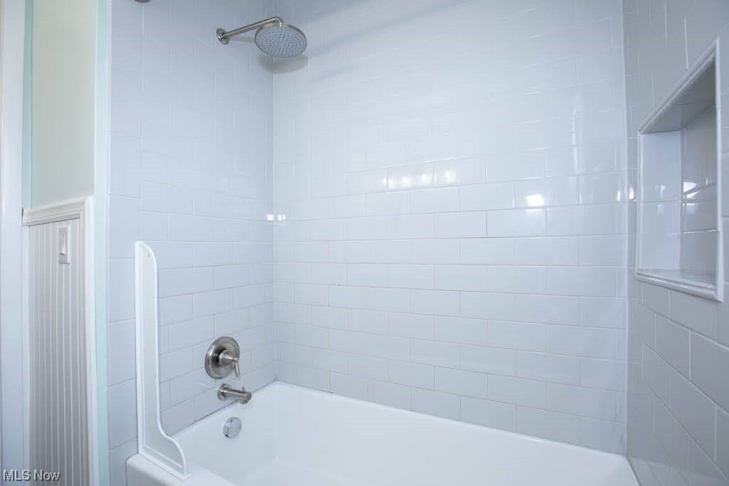 4832 North Sedgewick Road Cleveland, OH 44124 - Photo 17 of 28 Gallery Image 17