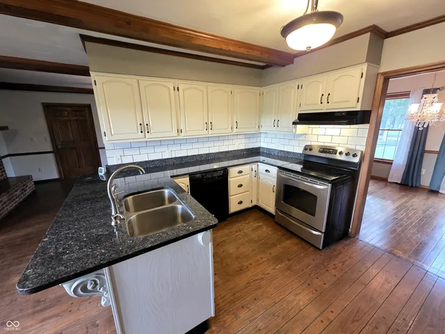 $379,900 | 428 West Lawton Circle, Rushville, IN 46173