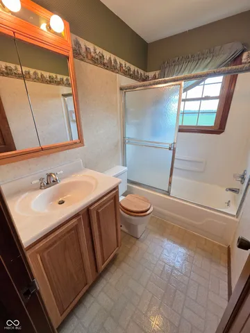 $379,900 | 428 West Lawton Circle, Rushville, IN 46173