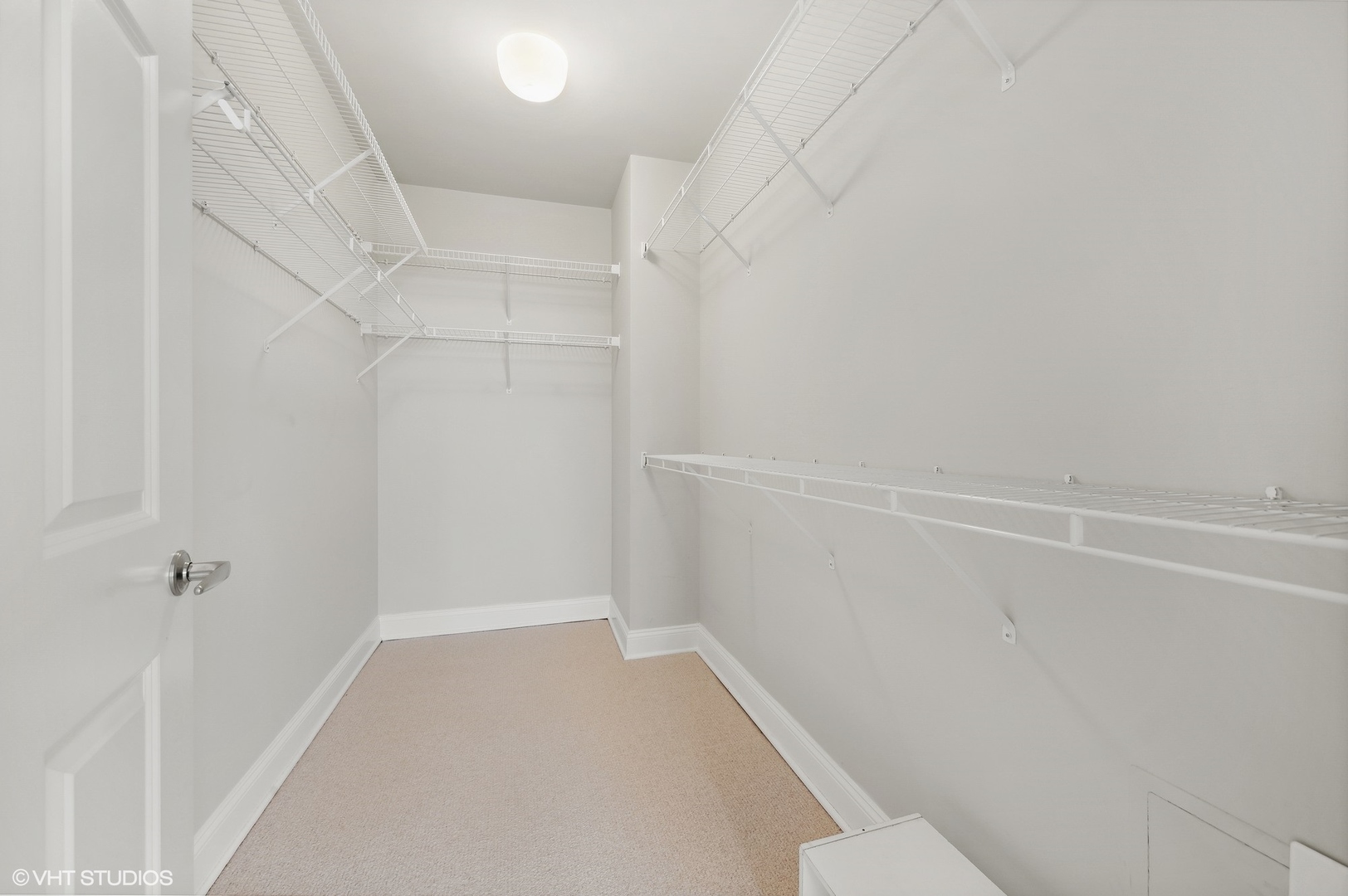 807 Davis Street, Unit 1610 Evanston, IL 60201 - Photo 15 of 19 a view of a room with shelf