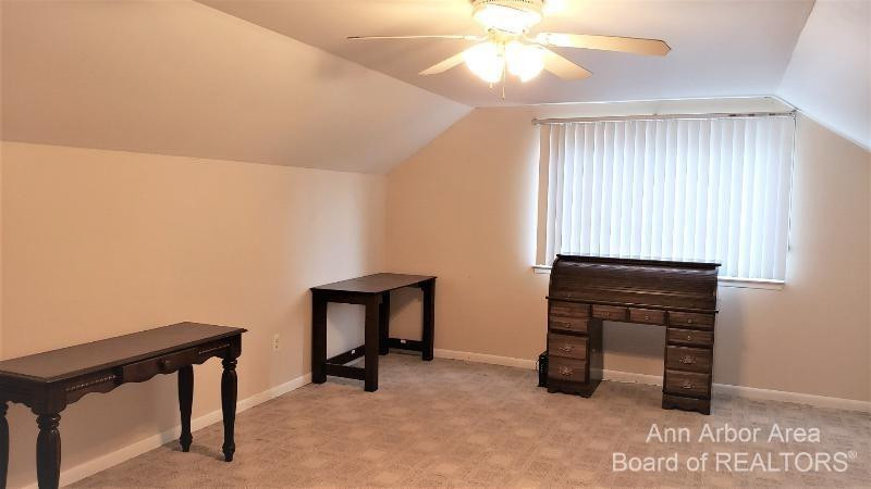 21620 Georgetown Road Woodhaven, MI 48183 - Photo 15 of 31 Photo 15