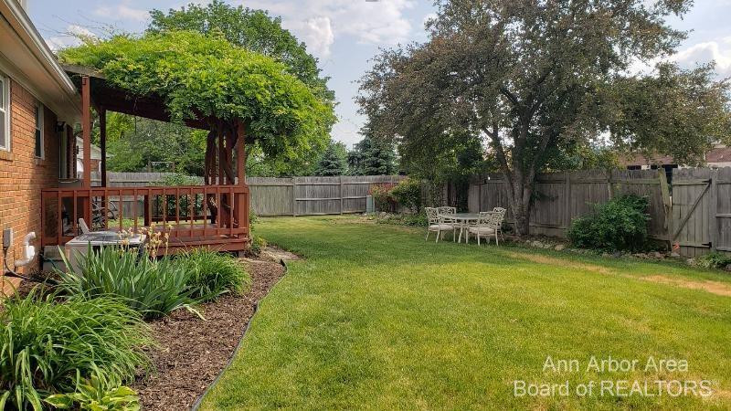 21620 Georgetown Road Woodhaven, MI 48183 - Photo 20 of 31 Photo 20