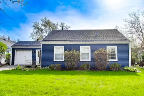 $669,000 | 1451 Sycamore Lane, Northbrook, IL 60062