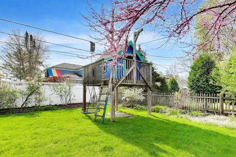 $669,000 | 1451 Sycamore Lane, Northbrook, IL 60062