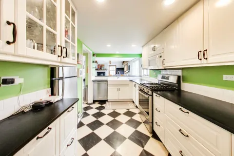 $669,000 | 1451 Sycamore Lane, Northbrook, IL 60062