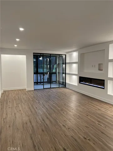 $650,000 | 4835 East Anaheim Street, Unit 101, Long Beach, CA 90804