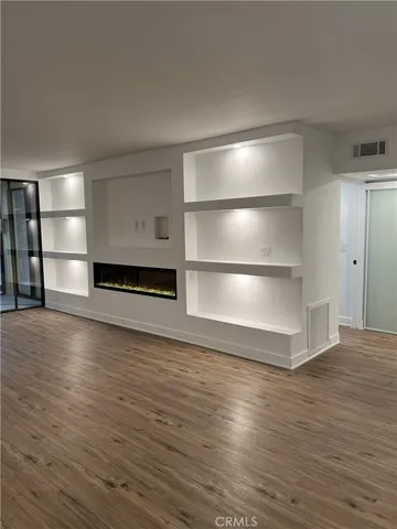 $650,000 | 4835 East Anaheim Street, Unit 101, Long Beach, CA 90804