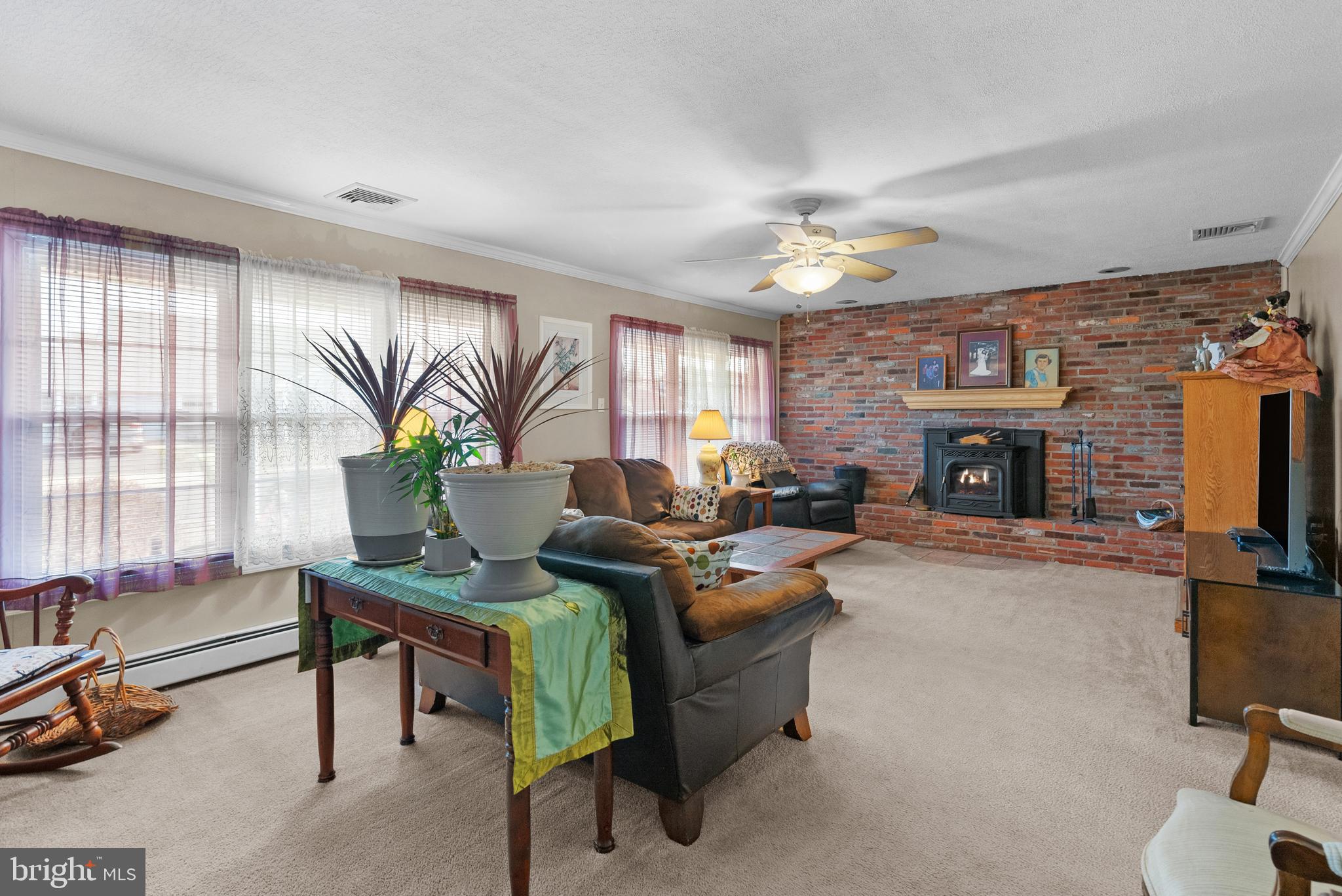 65 Cardinal Road Levittown, PA 19057 - Photo 6 of 29