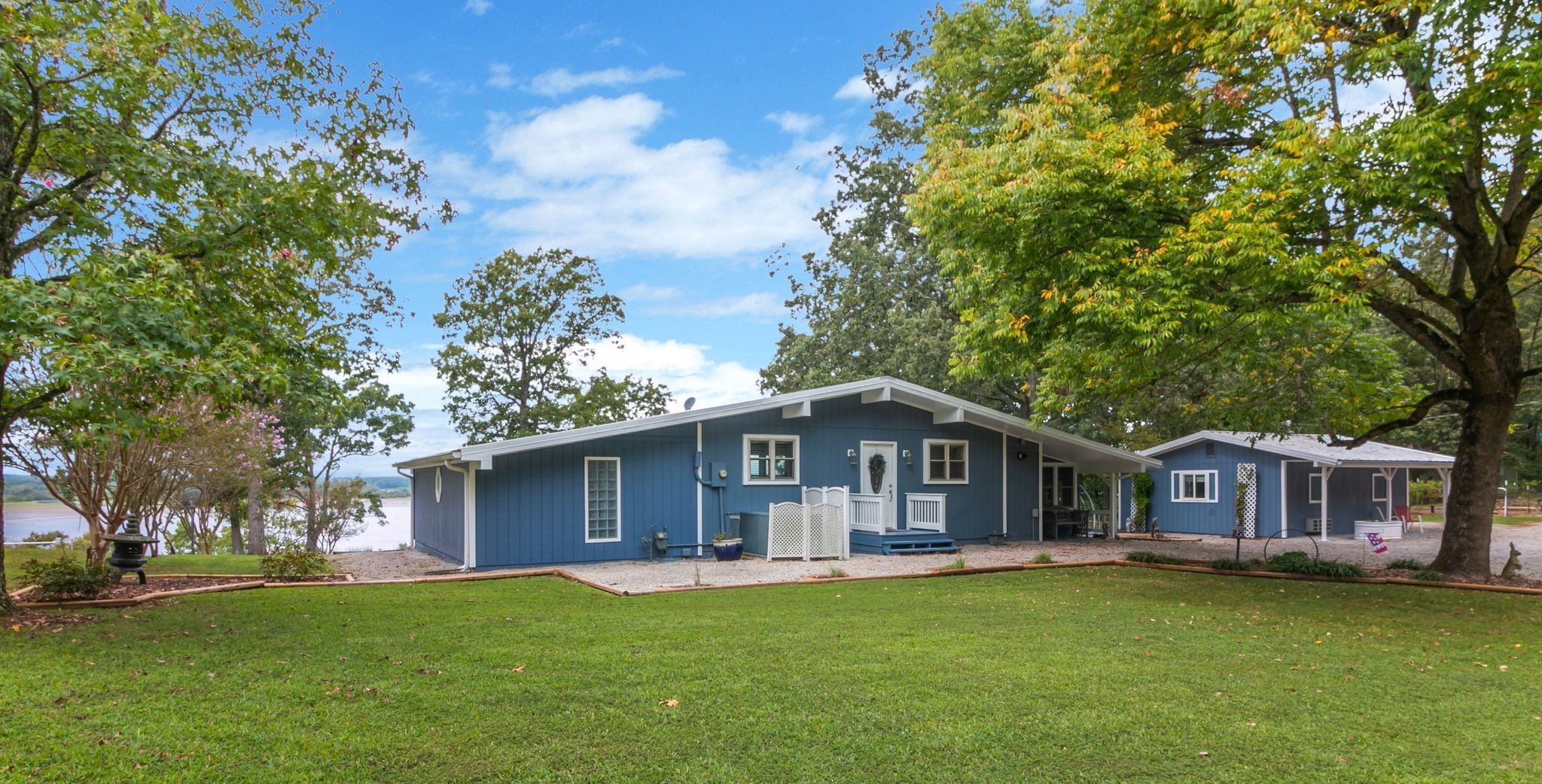 439 Bluff Road Big Sandy, TN 38221 - Photo 4 of 86